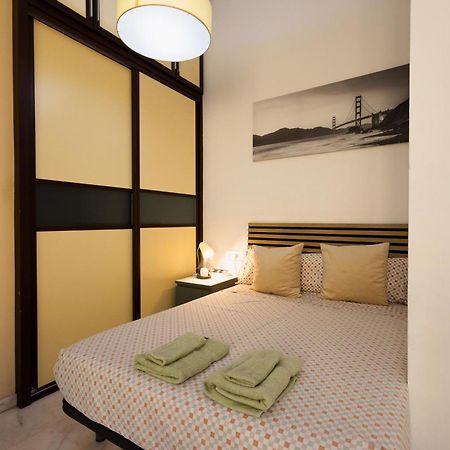 Apartamento Acogedor En Triana Seville Luaran gambar