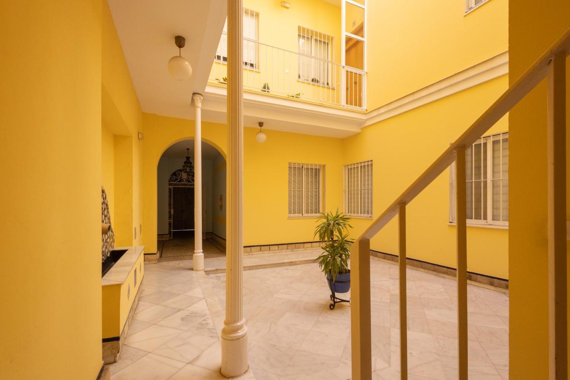 Apartamento Acogedor En Triana Seville Luaran gambar